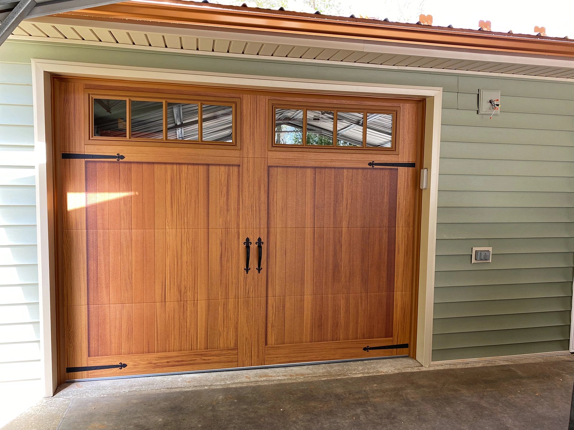 Wood Garage Door 